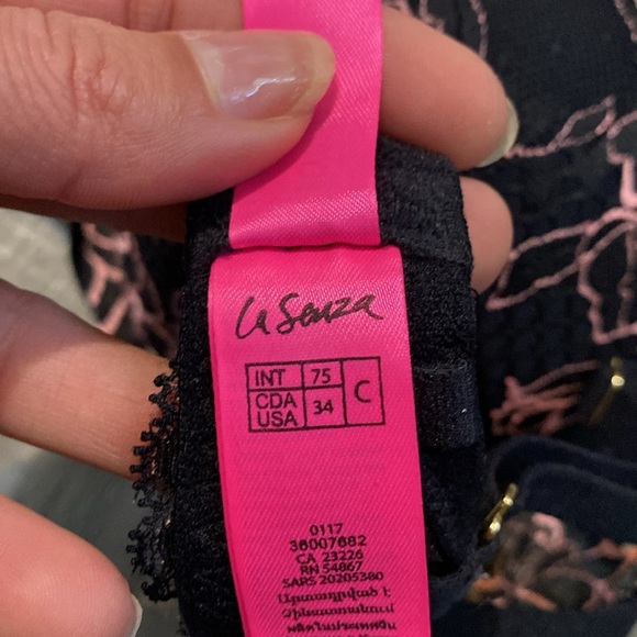 Beyond sexy La senza bra - Picture 6 of 8